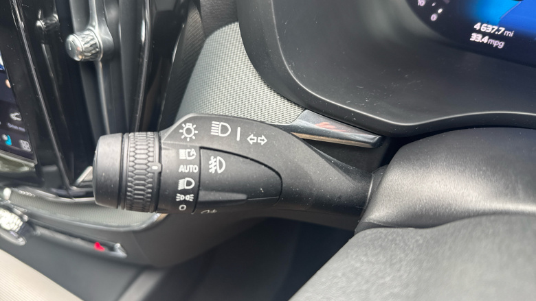 Volvo XC60 2.0 B5P Ultra Black Edition 5dr AWD Geartronic Petrol Estate